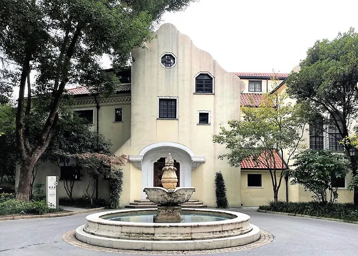 Fenyang Garden Boutique