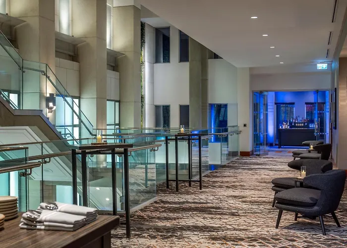 In Luxury hotels Delta s By Marriott Vancouver Downtown Suites