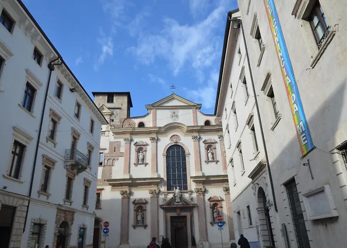 La Loggia Del Castello