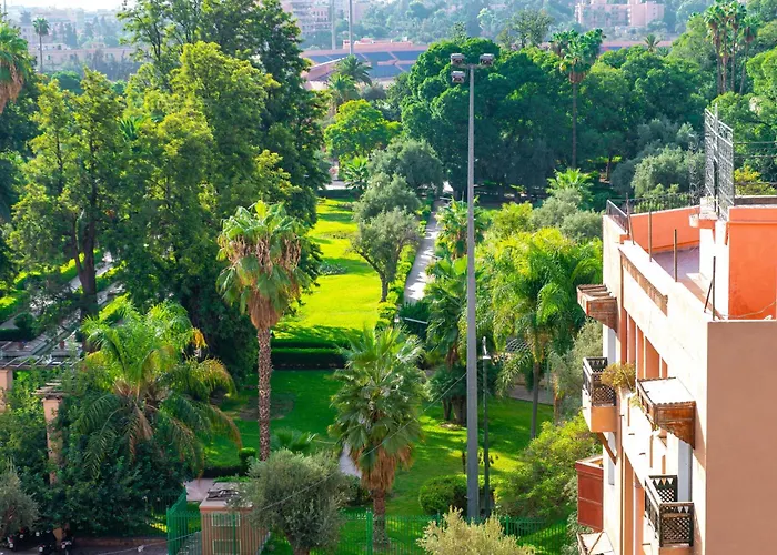 Resort: Fashion Boutique Hotel