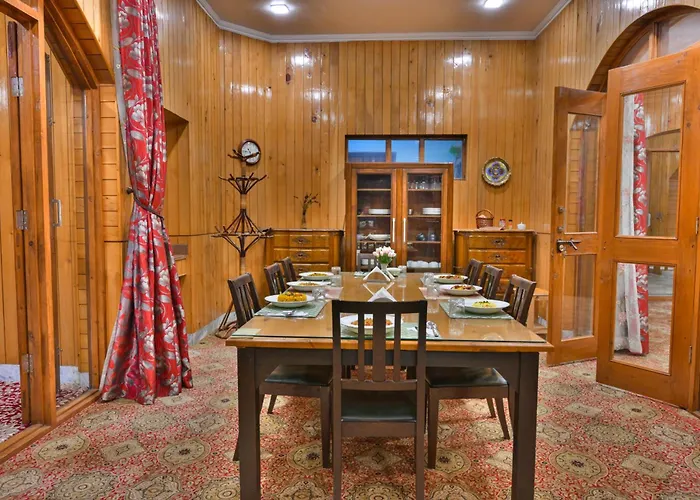 The Country Hills Villa