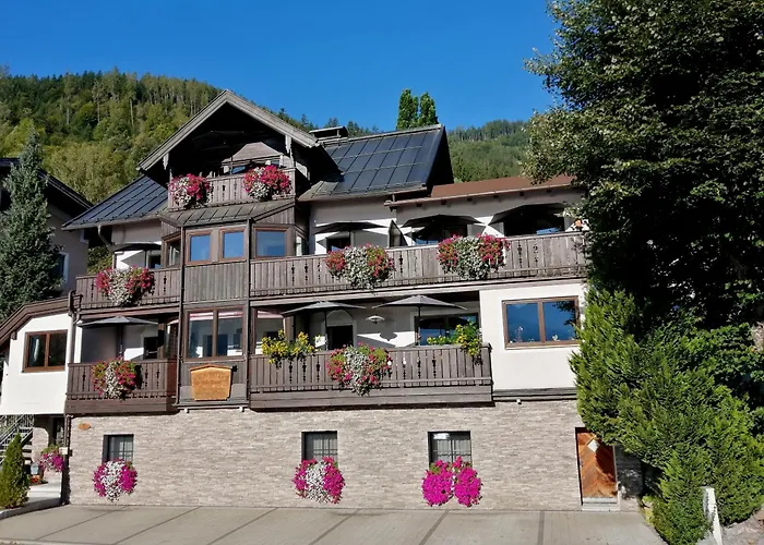 Hôtel avec vue: Haus Ditzer - Villa Theresia