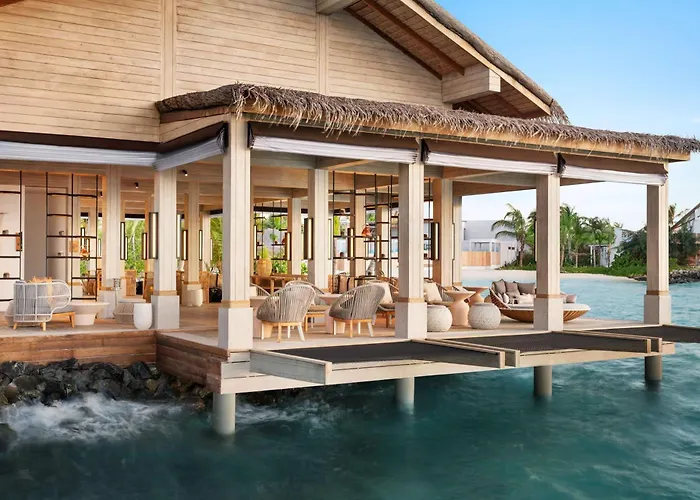 Hilton Maldives Amingiri Resort & Spa