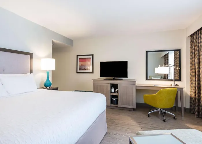 Hampton Inn&Suites Miami Wynwood Design District, FL