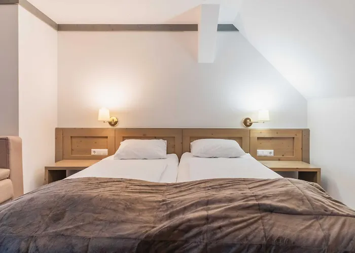 Hotel Krvavec