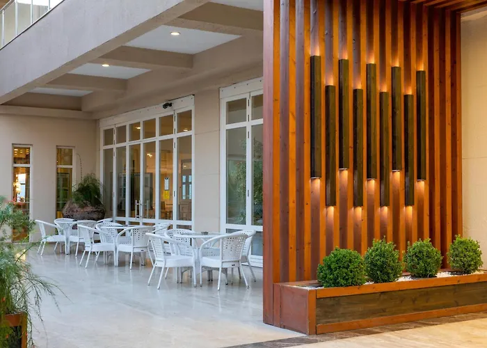 Pet Friendly hotel: Labranda Mares Marmaris Hotel