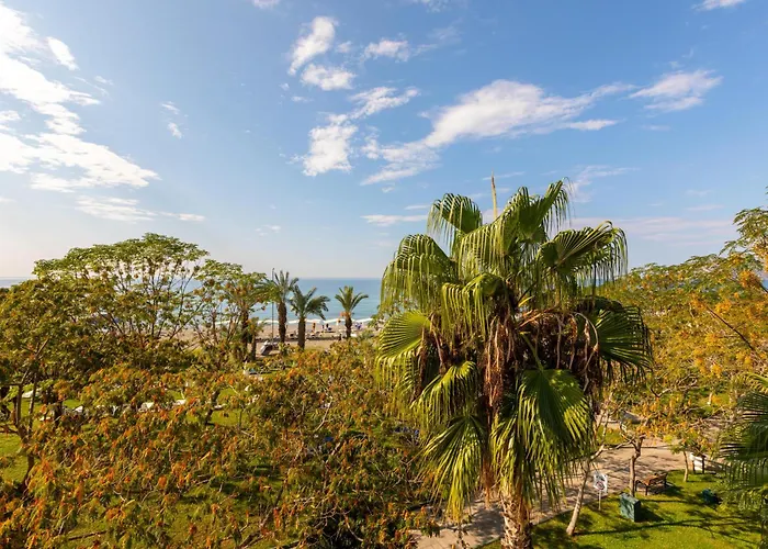 Luxury hotel only: Labranda Alantur