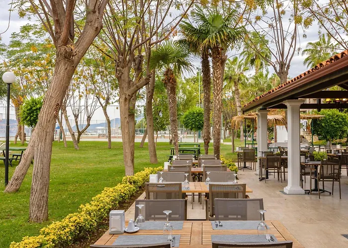 Luxury hotel only: Labranda Alantur