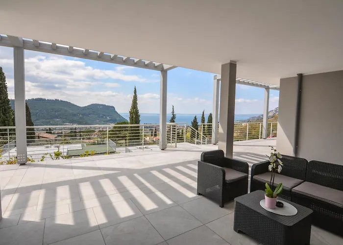 Sunset Lodge - Enjoy Holiday