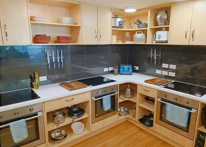 Hostel: Adventure Q2 Hostel