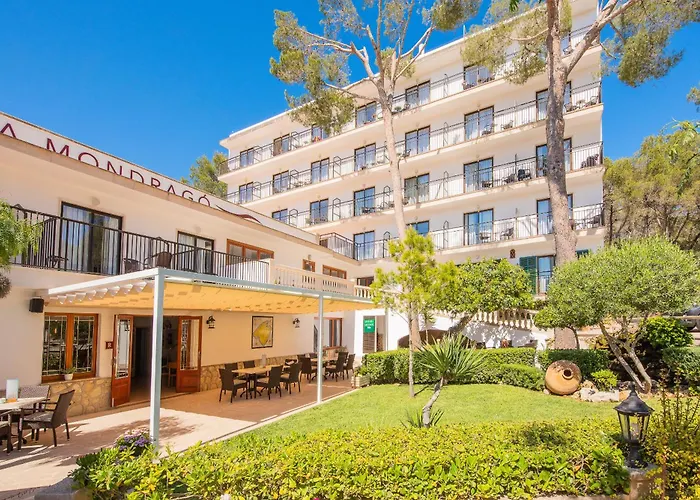 Hotel Playa Mondrago