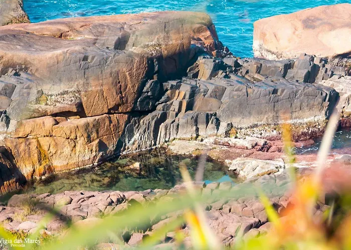 Pousada Vigia Das Marés - Vista para o mar, localizada no Caminho do Rei, parte mais nobre da Praia do Rosa