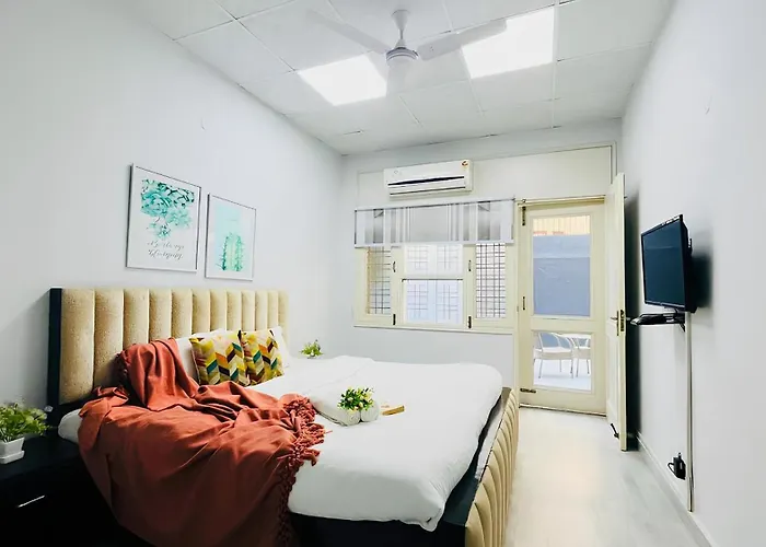 Olive Service Apartments Dlf Galleria Gurgaon