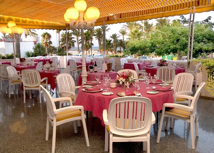 Hotel Apartamentos Bajondillo