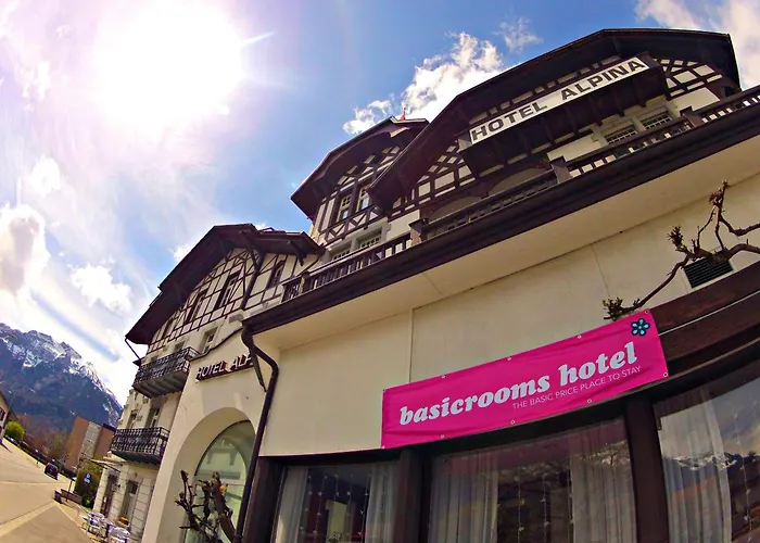 Basicrooms Hotel