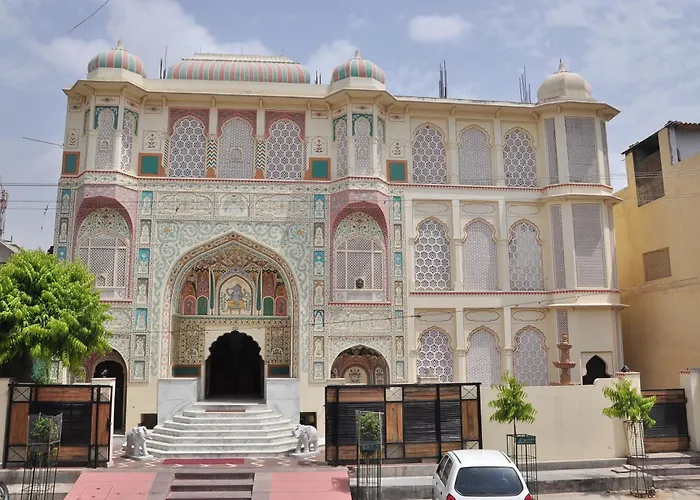 Rani Mahal Hotel
