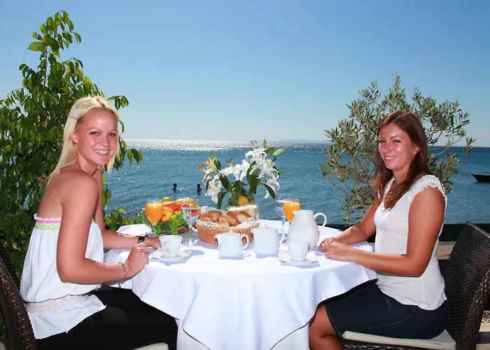 Hydrele Beach Hotel&Village