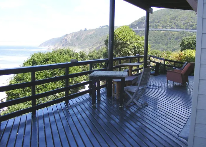 Wilderness Beach House Backpackers Lodge