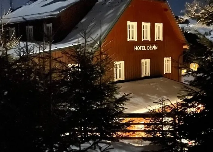 Hotel Devin