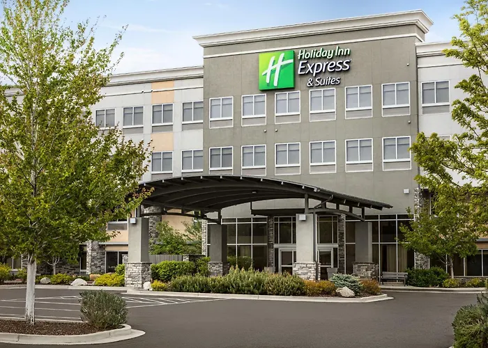 Ski hotel: Holiday Inn Express & Suites Colorado Springs Central By Ihg
