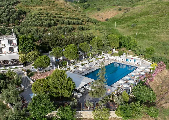 Edva Resort