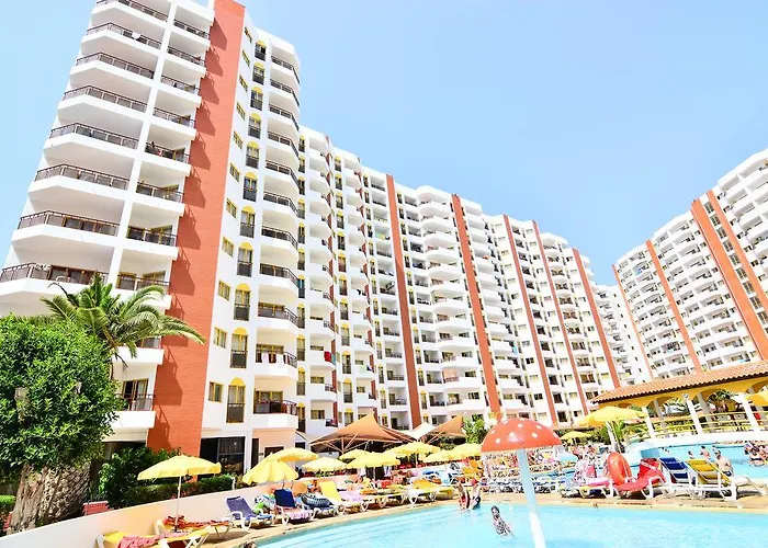  Clube Praia Da Rocha