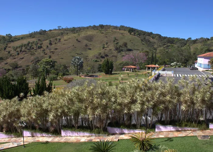 Hotel Fazenda Retiro Das Rosas