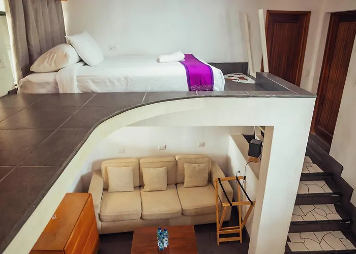 El Dragon Hotel