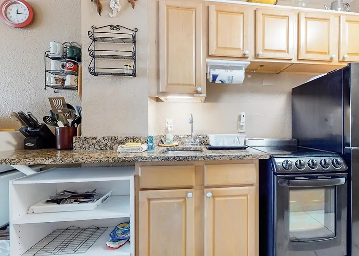 Harbour Beach Resort Unit 808