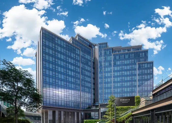 Hotel with pool: Dorsett Kai Tak