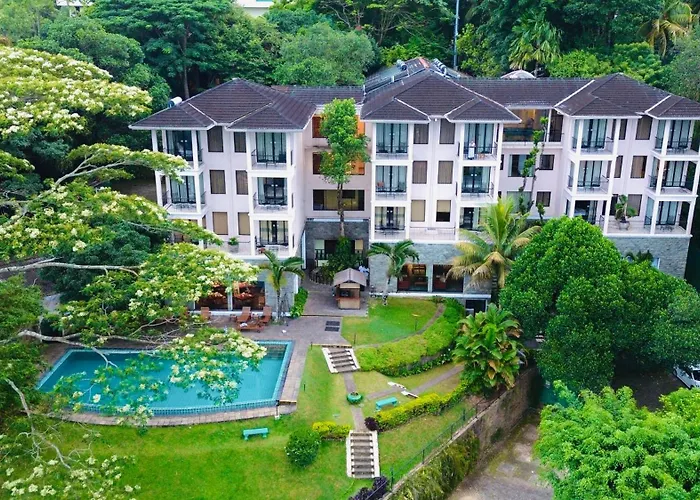 Mount Randholee Resorts & Spa