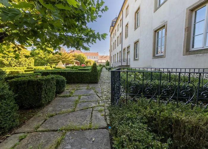 Chateau De Berg