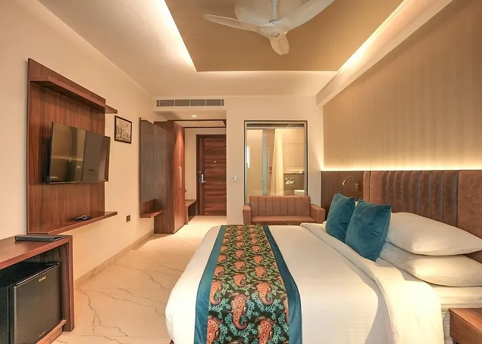 Hotel The Infinity Near Delhi Airport