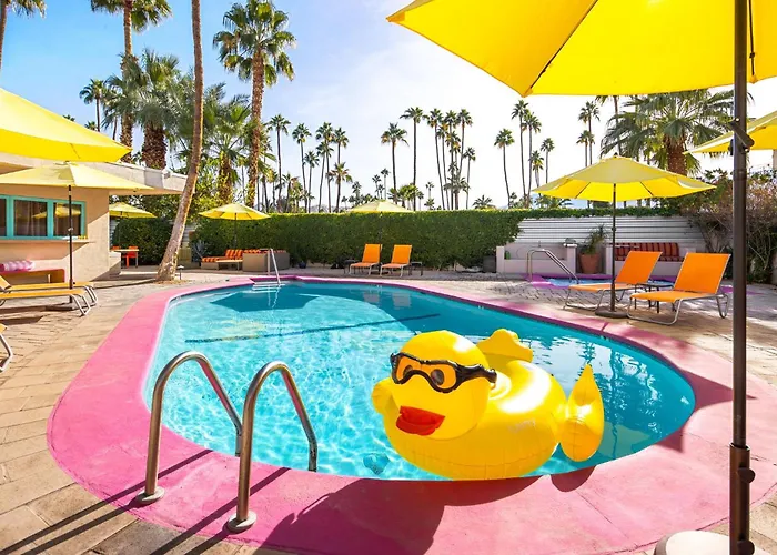 El Noa Noa - 21 And Over