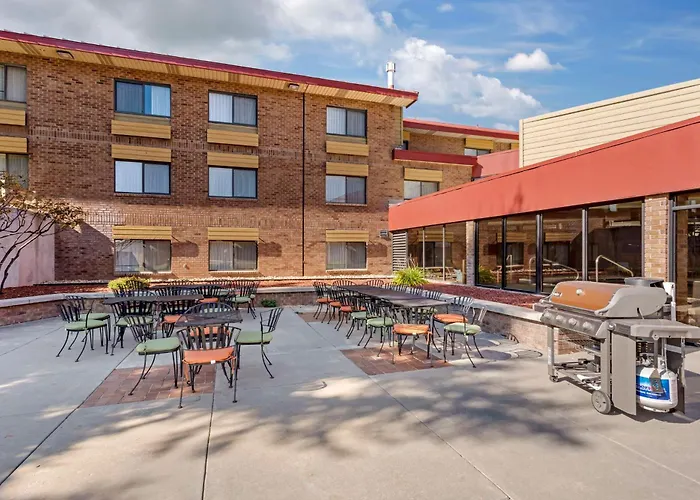 Best Western Plus Landmark Inn