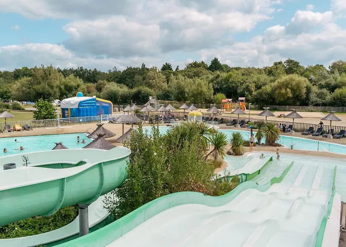 Hotel pres du College: Camping Le Vorlen