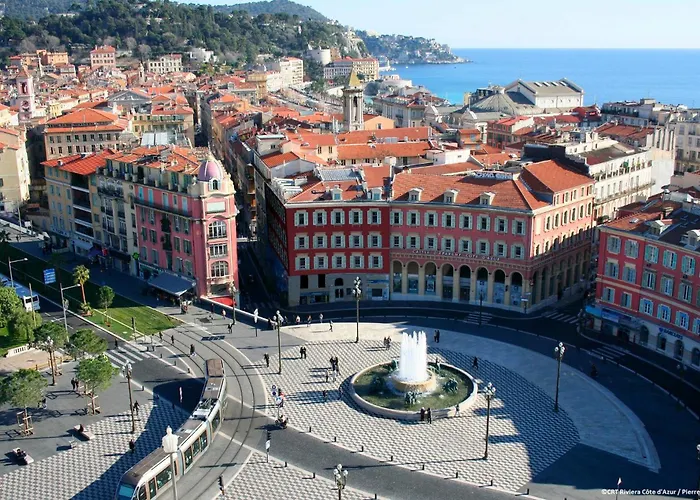 Hotel all'aeroporto: Hotel Le Soleia By Inwood Hotels