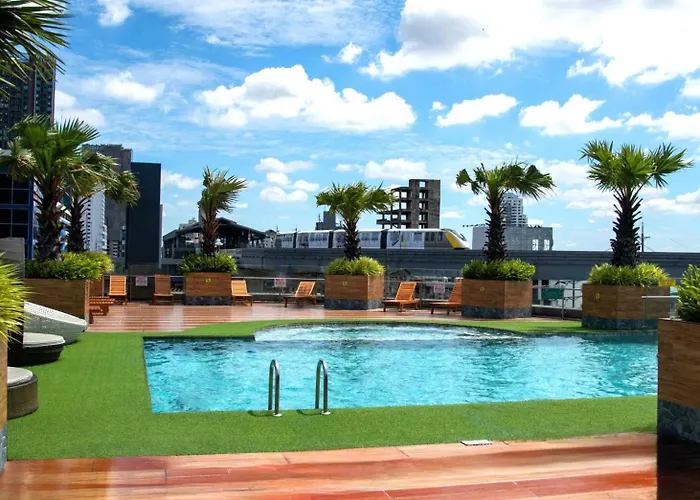 Hotel near College: The Bazaar Hotel Bangkok - Mrt Lat Phrao Ratchadapisek