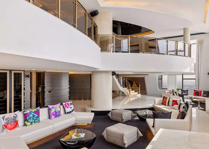 V Hotel Dubai, Curio Collection By Hilton