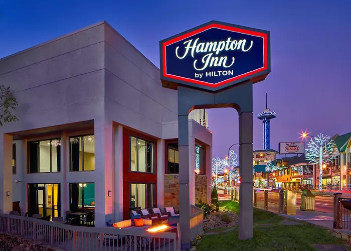 Hotels with pool Hampton Inn Gatlinburg