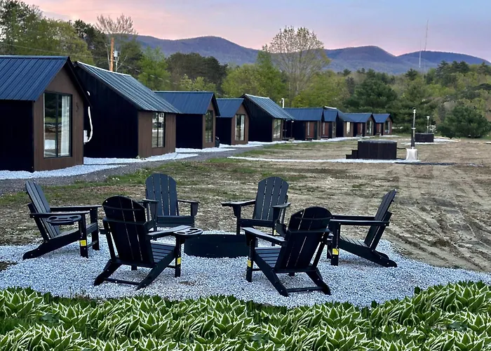 Emrose Luxury Cabins