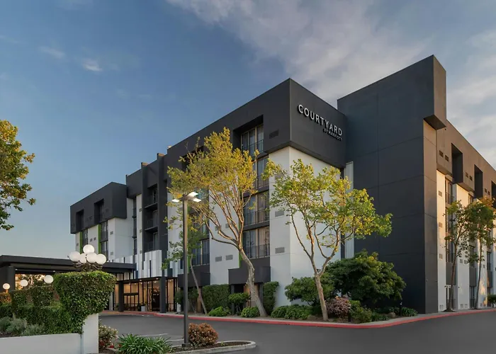 Boutique hotel only: Courtyard San Jose Airport