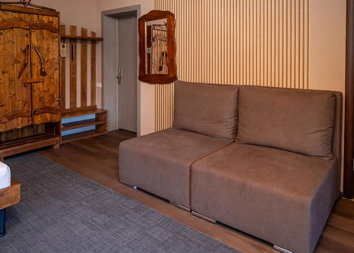 Silveroks Hotel