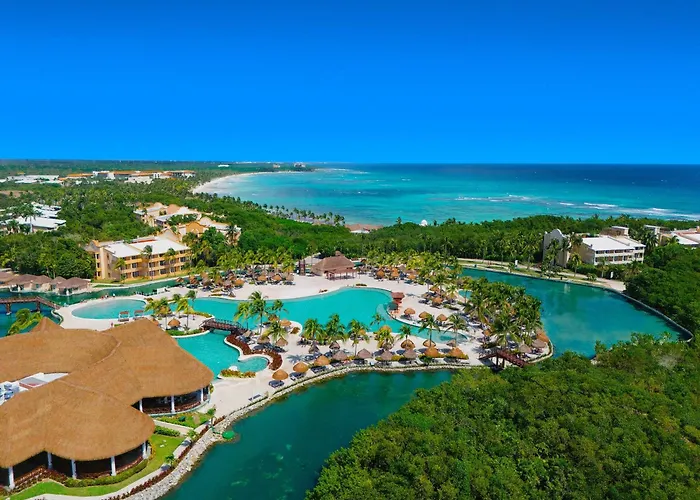 Waterpark hotel: Grand Palladium Select White Sand Resort & Spa