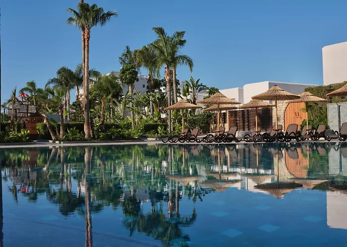 Jacuzzi-Hotel: Atlantica Oasis Hotel