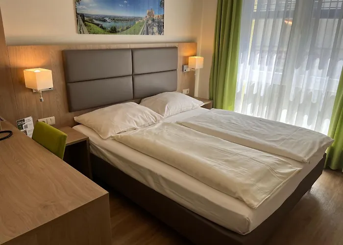 Strandhotel: City-Hotel Kurfuerst Balduin