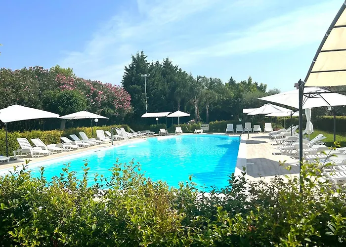 Hotel Park Village