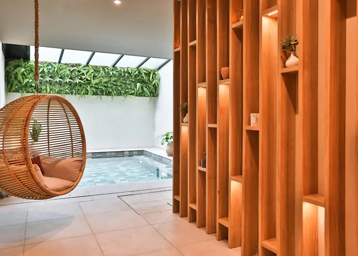 Hôtel accueillant les animaux: Hotel&Spa Les Roches Noires