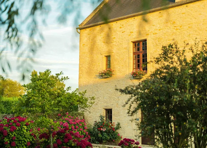 Hôtel Le Manoir De Mathan Crépon à la campagne 5 mn d'Arromanches et 10 mn de Bayeux