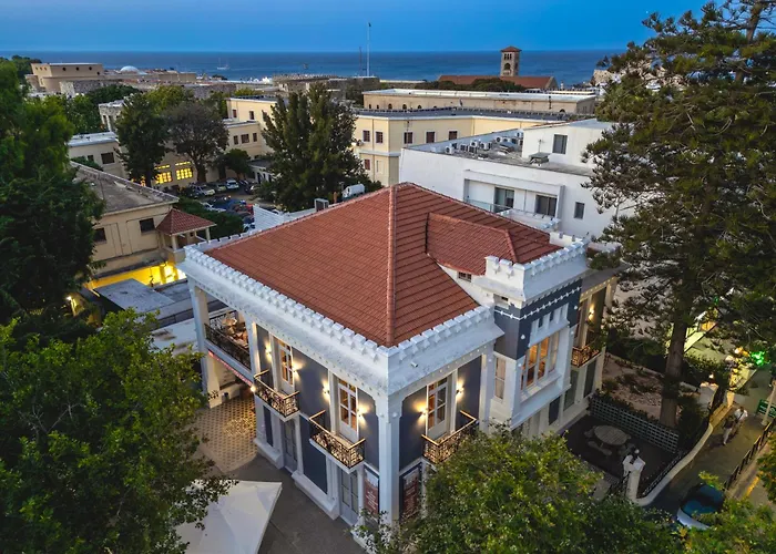 Victoria Mansion A Luxurious Neoclassical Experience